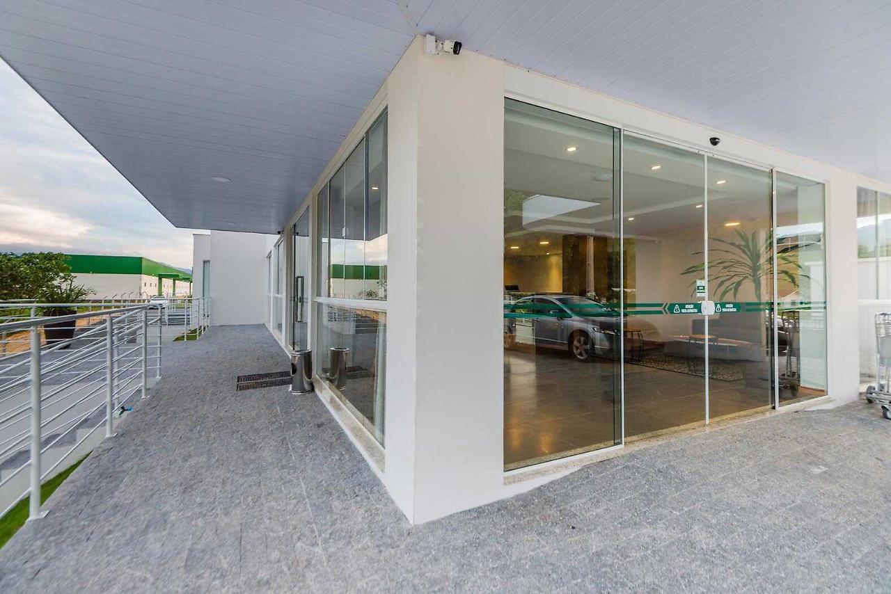 Tri Hotel Sao Joao Batista Exteriör bild