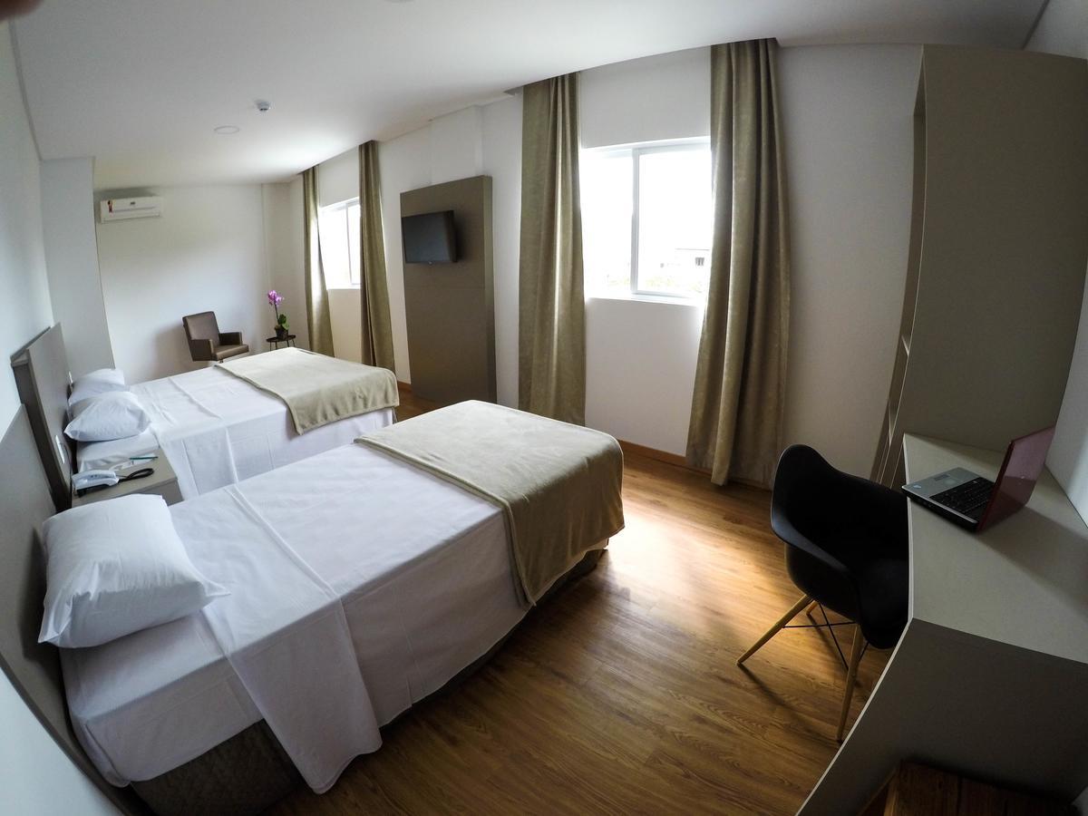 Tri Hotel Sao Joao Batista Exteriör bild